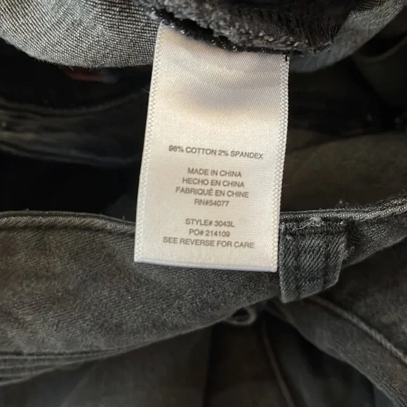 Cabi Curvy Slim Boot Brush Denim Jeans Style 3043L - Picture 4 of 8